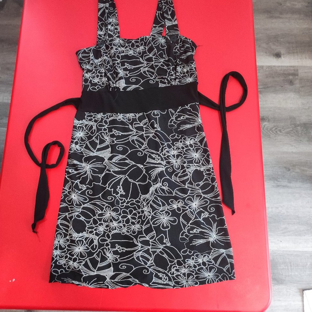 Vamp black floral design dress mini women's size M